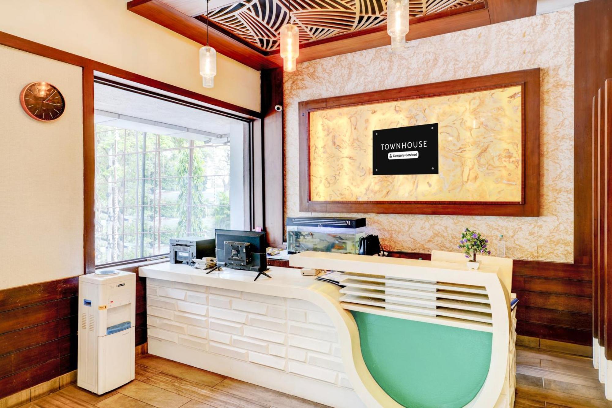 Townhouse Mysore Central ภายนอก รูปภาพ