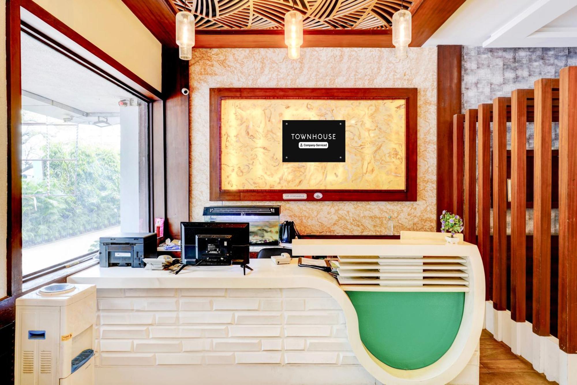 Townhouse Mysore Central ภายนอก รูปภาพ